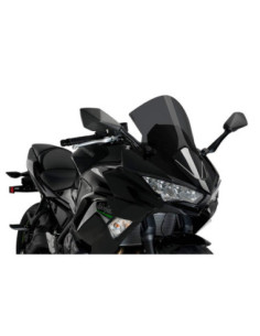 Parabrisas Puig R-Racer para Kawasaki Ninja 650 20-26, color ahumado oscuro.