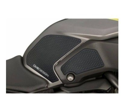 puig specific side tank sticker for yamaha mt 07 18 20 black